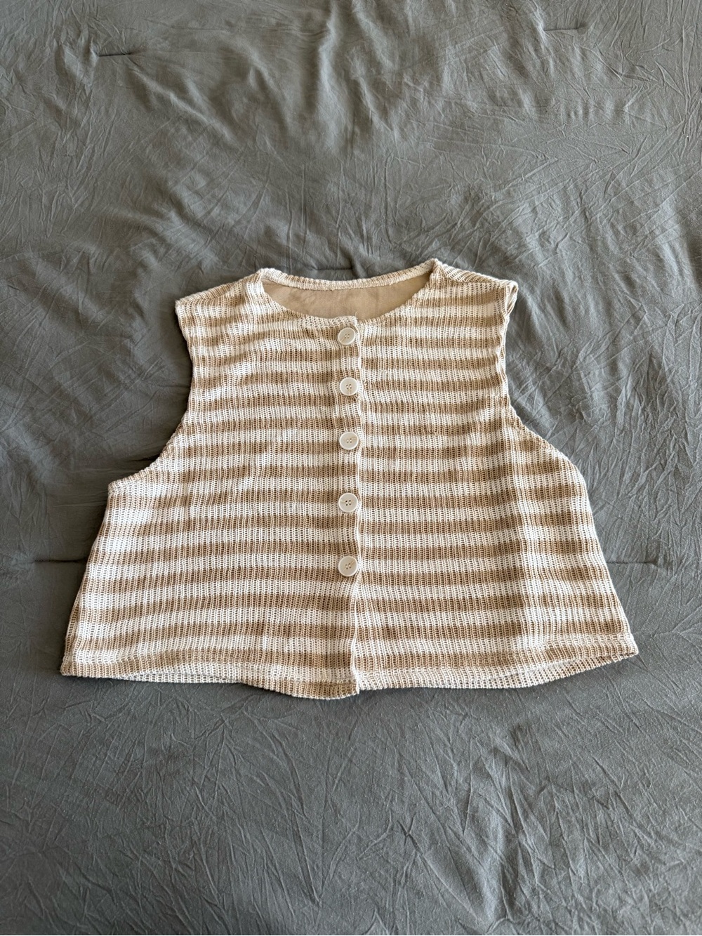 Women’s Sleeveless Button-Front Striped Top - Cream & White